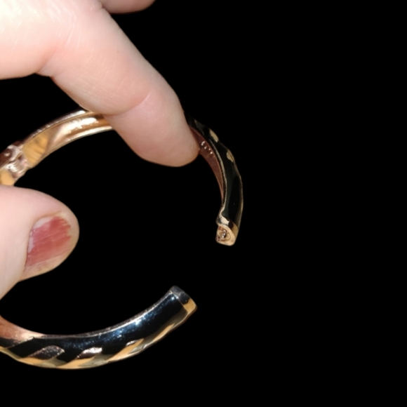 6" Black Enamel Bangle L8 - Picture 6 of 6